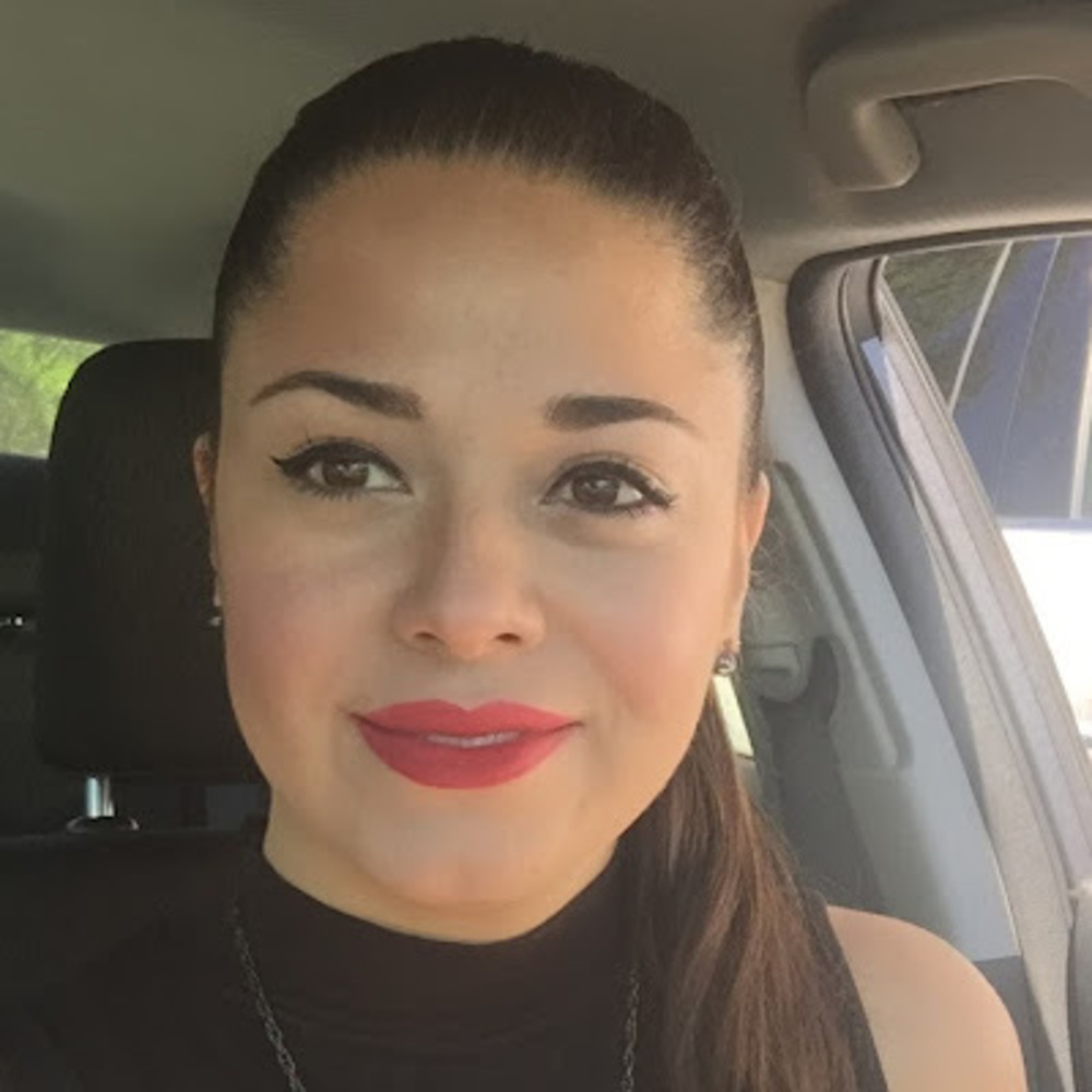 Meet your Posher, Luisa fernanda